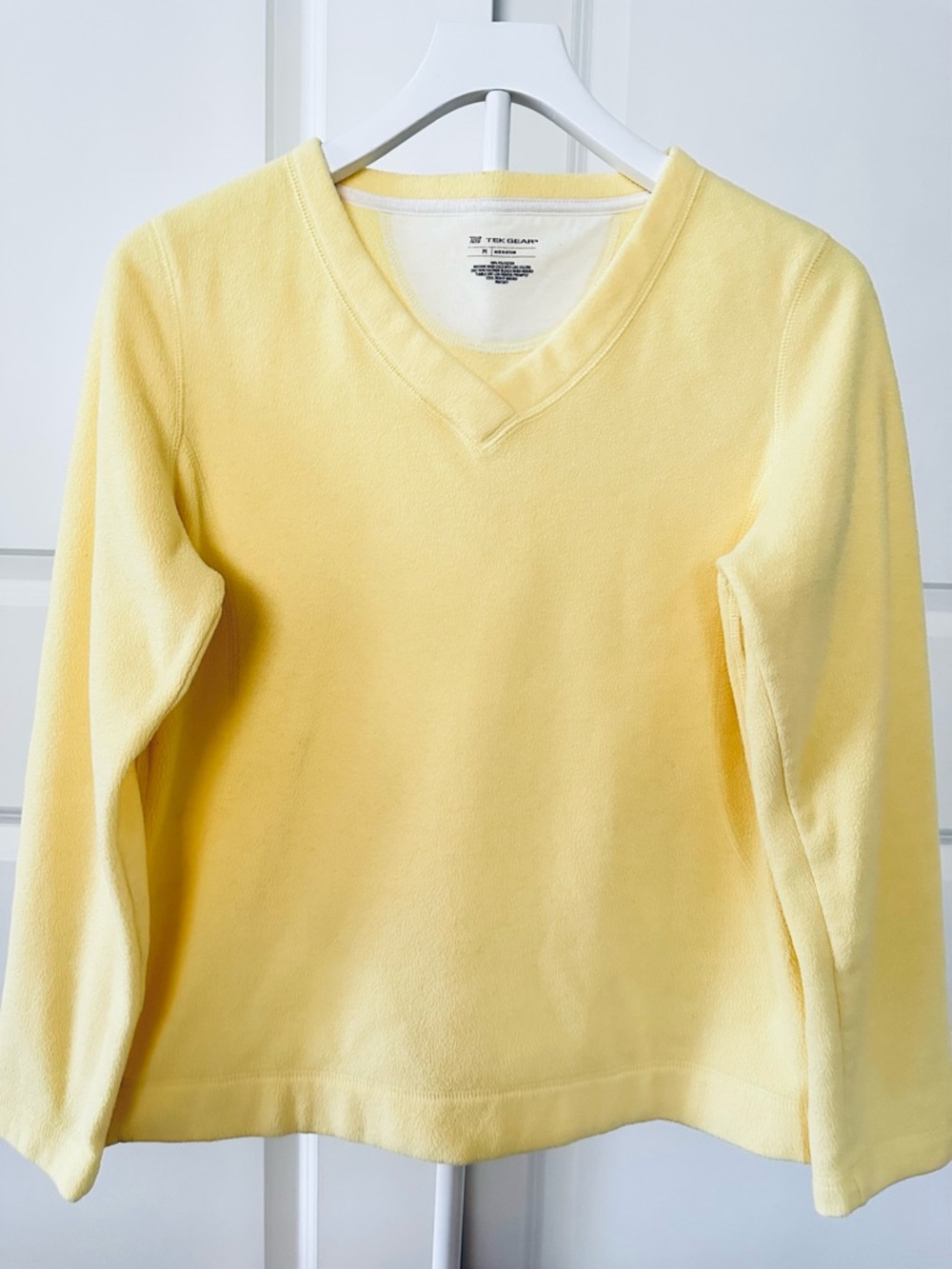 Women's Tek Gear V-Neck Lightweight Sweatshirt Size M